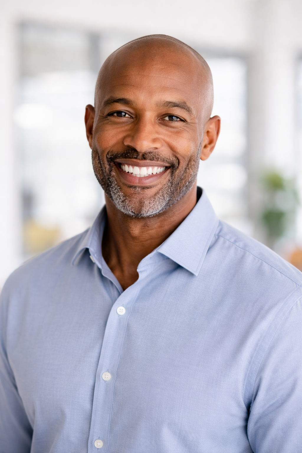 Homem negro na empresa Autym